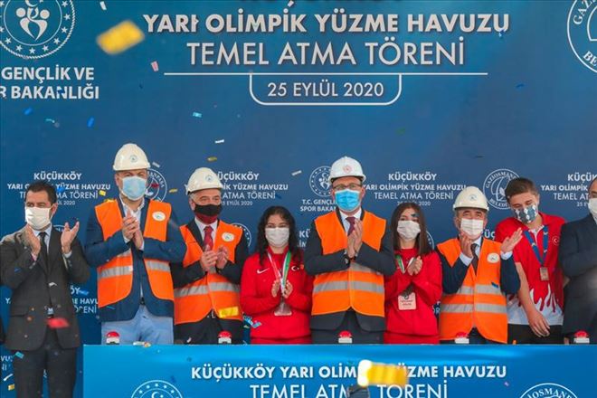 Bakan Kasapoğlu, Küçükköy Yarı Olimpik Yüzme Havuzu Temel Atma Töreni´ne Katıldı 