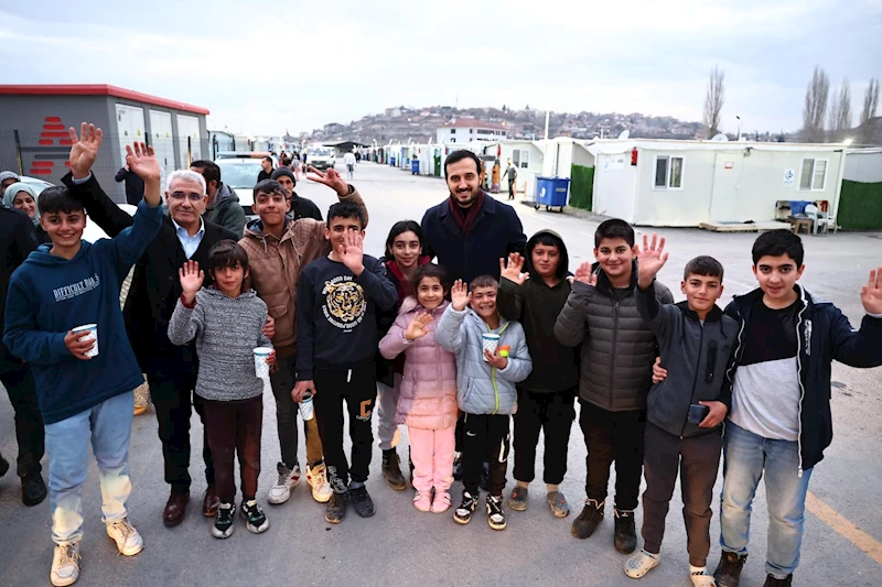 Abdullah Özdemir, Adıyaman Ve Malatya’da Depremzedeleri Ziyaret Etti