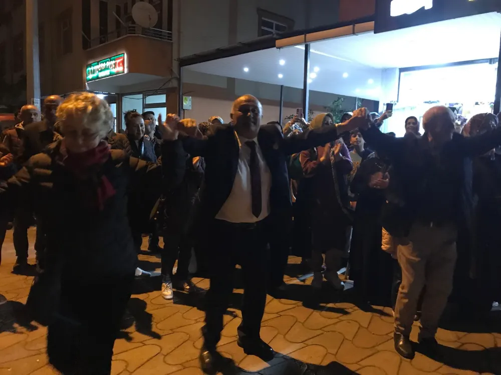 Tirebolu Belediye Başkanı Burhan TAKIR, mahalle ziyaretlerini sürdürüyor