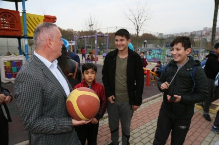 Başkan Remzi Aydın'dan spor kompleksine ziyaret