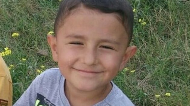 Halkalı'da, sinüzit teşhisi konulan 7 yaşındaki Hüseyin Alemdar Talan isimli çocuğun yapılan iğne sonucu hayatını kaybettiği iddia edildi.