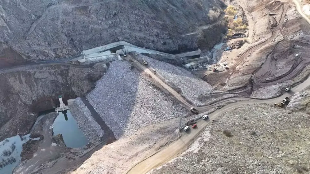 ALUCRA BARAJI SON AŞAMAYA YAKLAŞTI