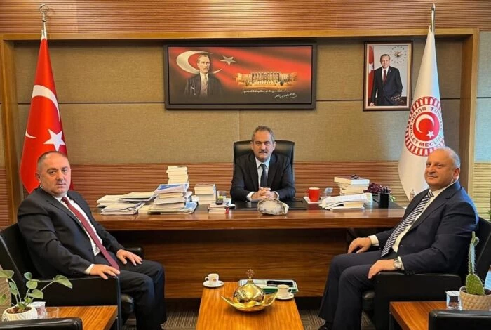 BELEDİYE BAŞKANI HÜSEYİN TAVLI’DAN HİZMET TEŞEKKÜRÜ