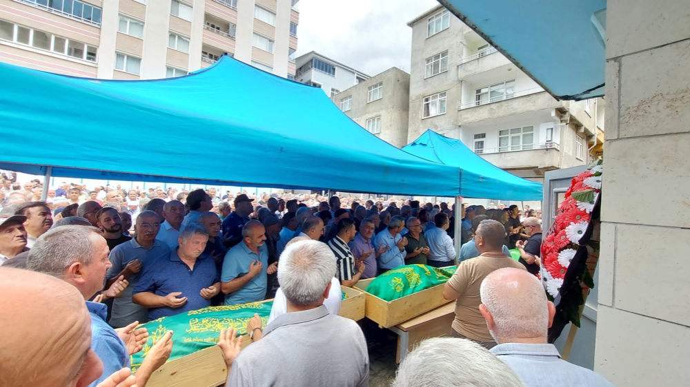 Mustafa Alim Eşi ve Çocukları Dualarla Ebediyete Uğurlandılar